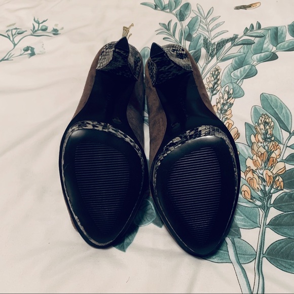 BCBGENERATION Peep Toe Snake Print Heels - Picture 2 of 5